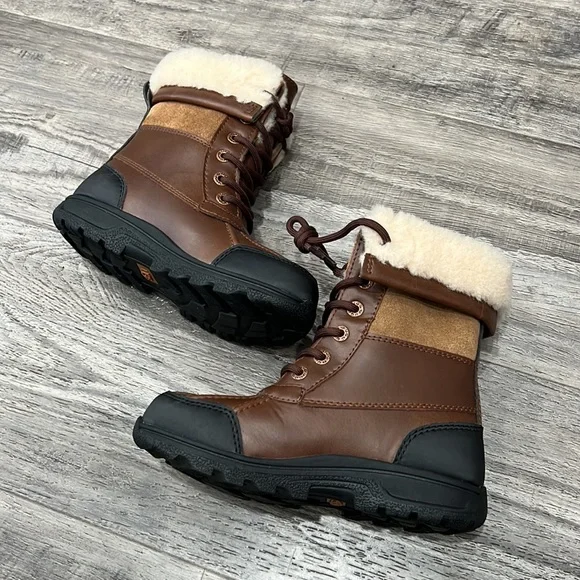 New UGG Kid’s Toddler Brown Butte II CWR Boots